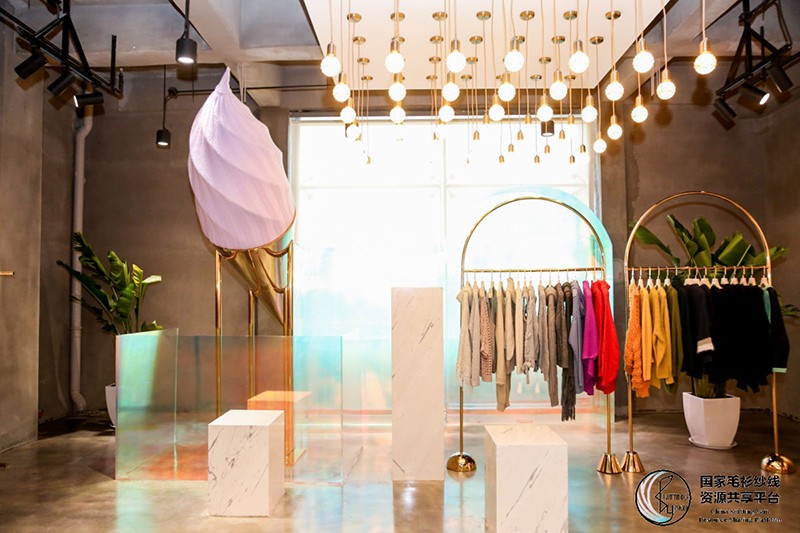 “創(chuàng)意 · 跨越 國(guó)家毛衫紗線資源共享平臺(tái)啟動(dòng)儀式”在威海聯(lián)橋集團(tuán)盛裝啟幕(圖15) “創(chuàng)意 · 跨越 國(guó)家毛衫紗線資源共享平臺(tái)啟動(dòng)儀式”在威海聯(lián)橋集團(tuán)盛裝啟幕(圖15)