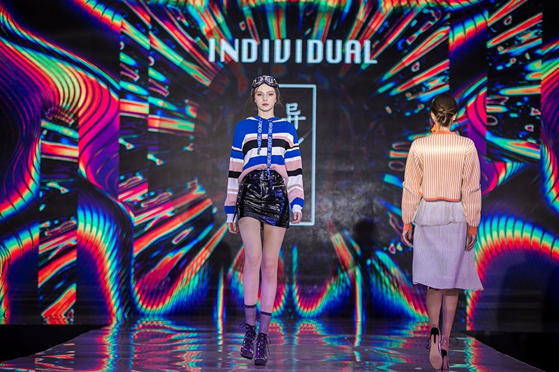 “創(chuàng)意 · 跨越 國(guó)家毛衫紗線資源共享平臺(tái)啟動(dòng)儀式”在威海聯(lián)橋集團(tuán)盛裝啟幕(圖55) “創(chuàng)意 · 跨越 國(guó)家毛衫紗線資源共享平臺(tái)啟動(dòng)儀式”在威海聯(lián)橋集團(tuán)盛裝啟幕(圖55)