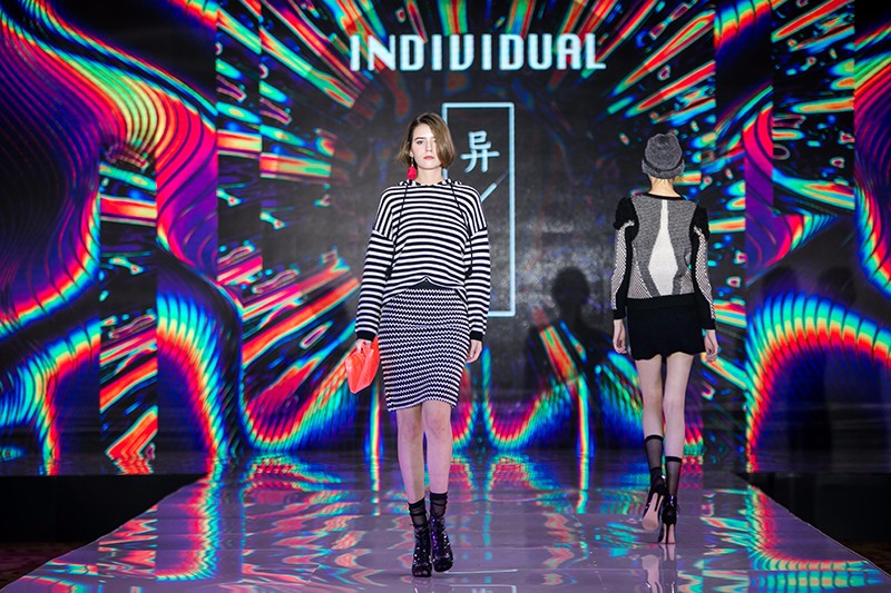 “創(chuàng)意 · 跨越 國(guó)家毛衫紗線資源共享平臺(tái)啟動(dòng)儀式”在威海聯(lián)橋集團(tuán)盛裝啟幕(圖65) “創(chuàng)意 · 跨越 國(guó)家毛衫紗線資源共享平臺(tái)啟動(dòng)儀式”在威海聯(lián)橋集團(tuán)盛裝啟幕(圖65)