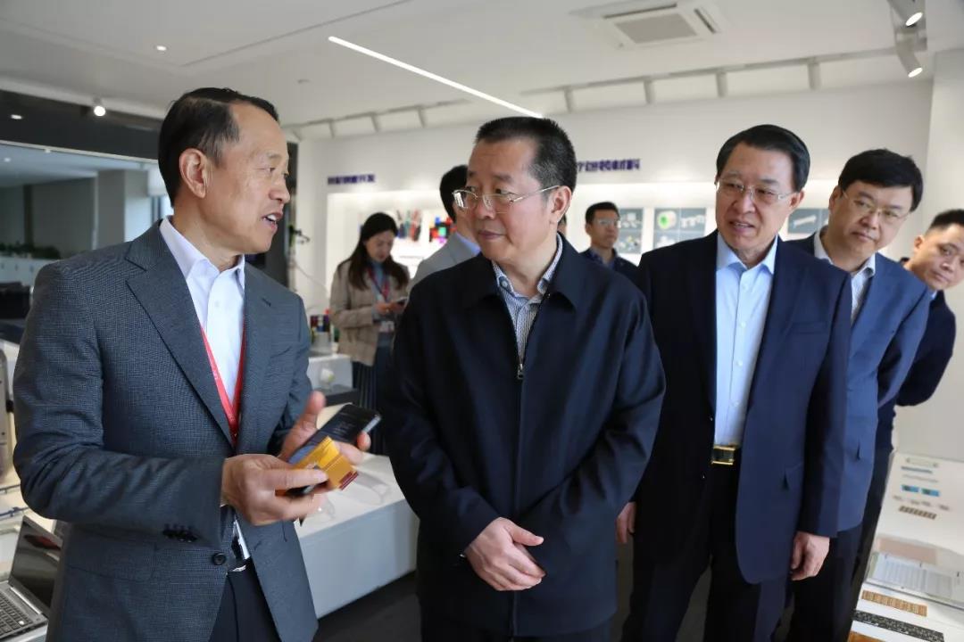 威海市委常委、市紀(jì)委書記、市監(jiān)委主任傅遜到聯(lián)橋集團(tuán)調(diào)研