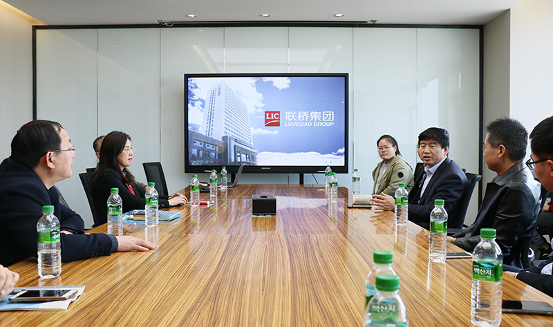 高區(qū)經(jīng)發(fā)局組織企業(yè)到聯(lián)橋集團觀摩黨建工作