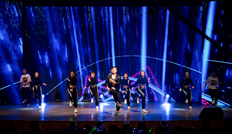 歡欣鼓舞迎新春，滿懷豪情攀高峰 | 聯(lián)橋集團(tuán)2020迎新春聯(lián)歡晚會激情開演(圖10)