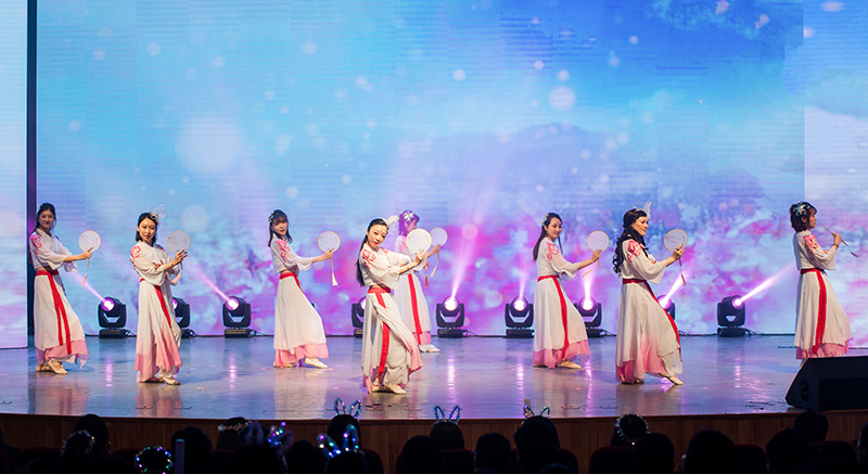 歡欣鼓舞迎新春，滿懷豪情攀高峰 | 聯(lián)橋集團(tuán)2020迎新春聯(lián)歡晚會激情開演(圖19)