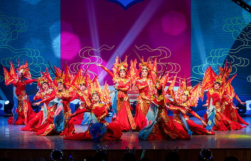 歡欣鼓舞迎新春，滿懷豪情攀高峰 | 聯(lián)橋集團(tuán)2020迎新春聯(lián)歡晚會激情開演(圖22)