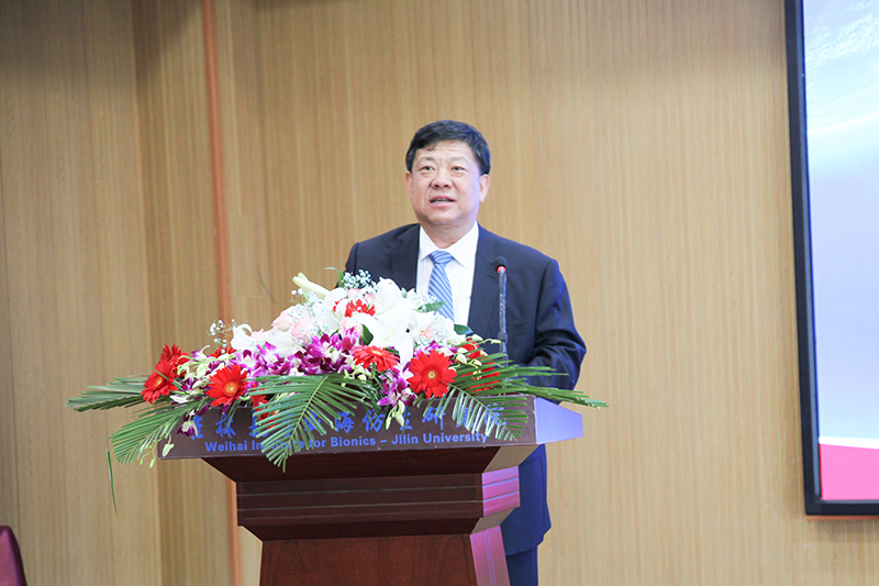 聯(lián)橋集團(tuán)黨委書記、董事長慕镕鍵當(dāng)選為吉林大學(xué)威海校友會首任會長(圖7)