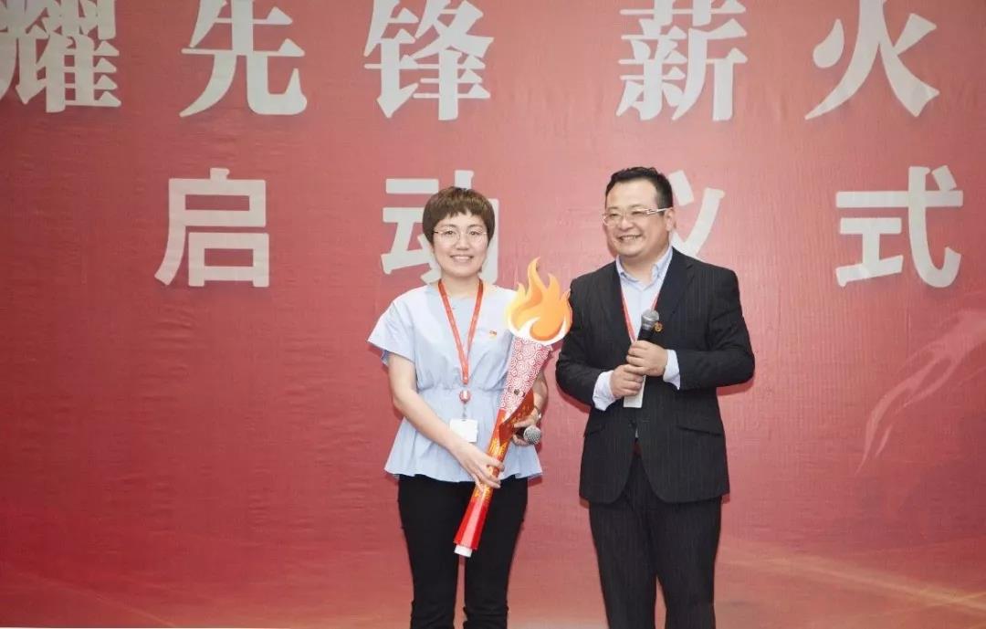 光耀先鋒  薪火接力 傳遞先鋒精神，踐行黨員使命，開拓全新事業(yè)   張建軍—葉根源